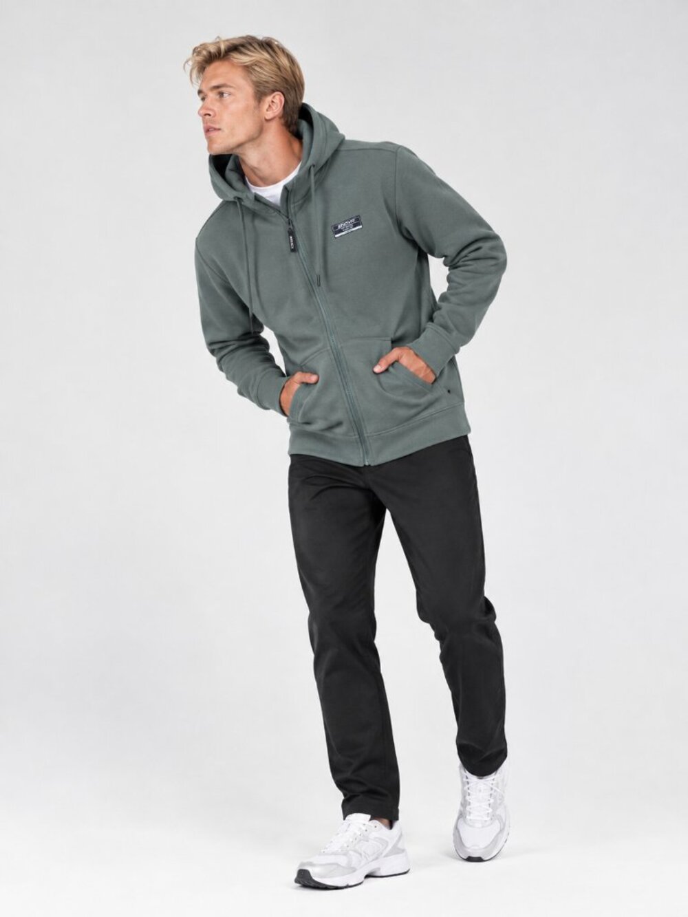 NWT Endeavor Athletic Mens The Dynamic Warmup Hoodie Olive M Cooling Performance - Picture 2 of 9